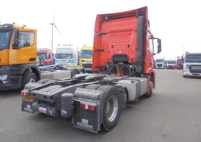 Mercedes-Benz Actros 2343 6X2 VOORLOOPAS - Tractor unit: picture 4 Mercedes-Benz Actros 2343 6X2 VOORLOOPAS - Tractor unit: picture 4