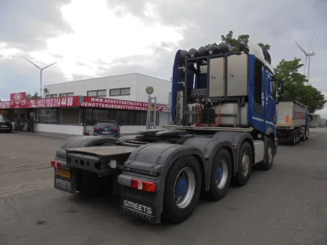 Mercedes-Benz Actros 4158 8X4 180 TON NL KENTEKEN - Tractor unit: picture 4 Mercedes-Benz Actros 4158 8X4 180 TON NL KENTEKEN - Tractor unit: picture 4