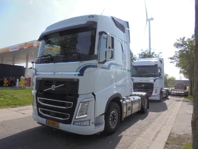 Volvo FH 420 NL TRUCK - Tractor unit: picture 1 Volvo FH 420 NL TRUCK - Tractor unit: picture 1