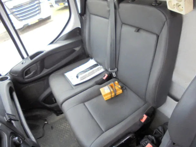 Truck Iveco Daily 70 70C17: picture 13