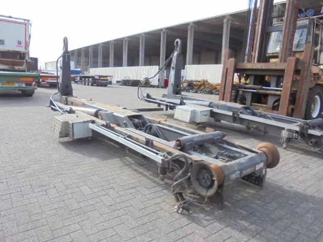 Hook lift truck VDL: picture 6
