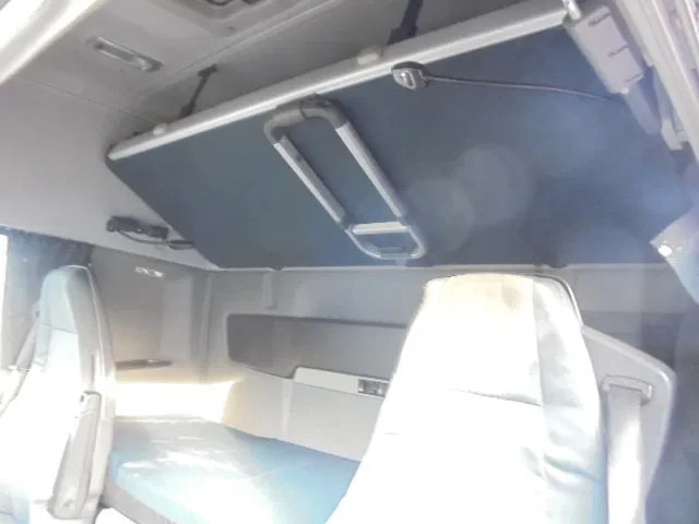 Volvo FH 420 6X2 NL TRUCK leasing Volvo FH 420 6X2 NL TRUCK: picture 17