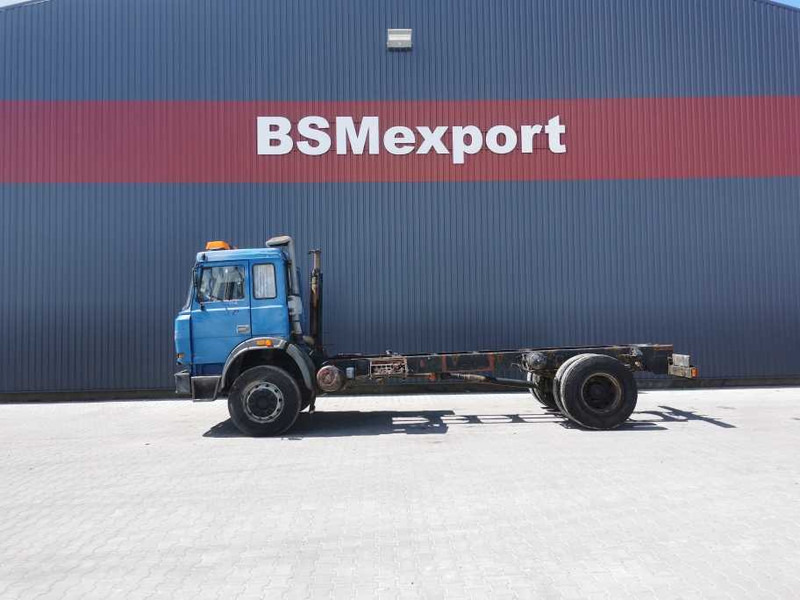 Cab chassis truck Iveco Magirus 190-26 water cooling chassis truck: picture 6