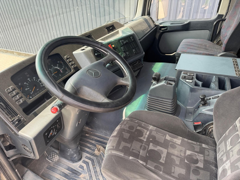 Mercedes-Benz Actros 3240 - Cab chassis truck: picture 5 Mercedes-Benz Actros 3240 - Cab chassis truck: picture 5