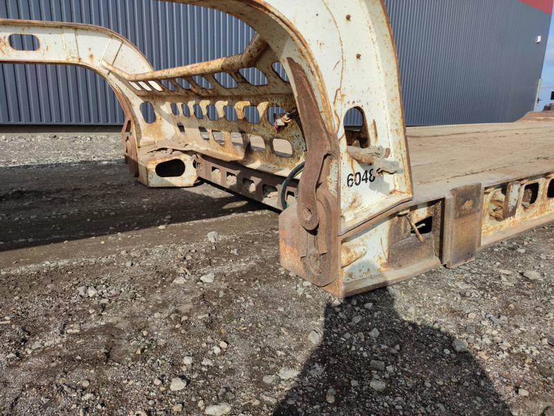 Murray 16 tyre heavy duty low loader - Low loader semi-trailer: picture 3 Murray 16 tyre heavy duty low loader - Low loader semi-trailer: picture 3