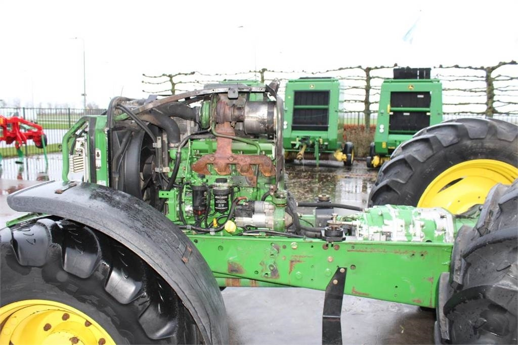 John Deere 6000- 30 4 cyl. - Farm tractor: picture 5 John Deere 6000- 30 4 cyl. - Farm tractor: picture 5