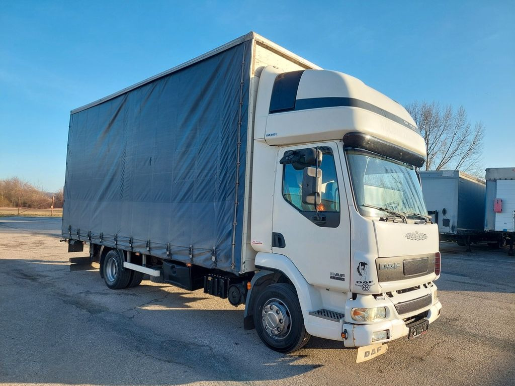 DAF FA LF 45.220 E12 4x2 DAF FA LF 45.220 E12 4x2 - Curtainsider truck: picture 2 DAF FA LF 45.220 E12 4x2 DAF FA LF 45.220 E12 4x2 - Curtainsider truck: picture 2