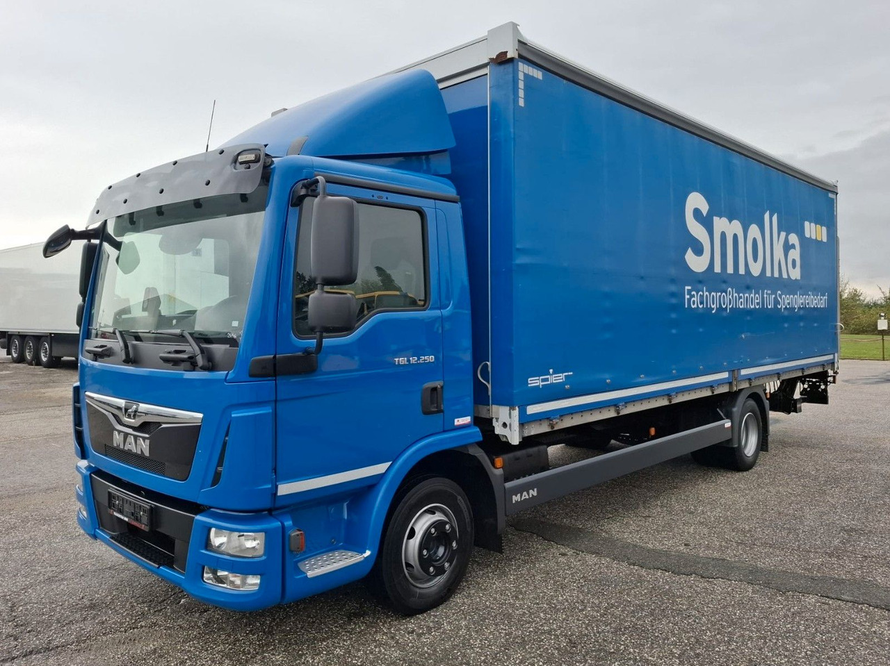 MAN TGL 12.250 BL 4x2 - Curtainsider truck: picture 1 MAN TGL 12.250 BL 4x2 - Curtainsider truck: picture 1