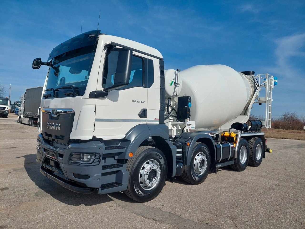 MAN TGS 32.440 8x4 BB CH Stetter 9 m³ - Concrete mixer truck: picture 1 MAN TGS 32.440 8x4 BB CH Stetter 9 m³ - Concrete mixer truck: picture 1