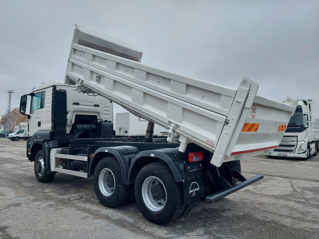 MAN TGS 33.480 6x6 BB Bordmatik - Tipper: picture 3 MAN TGS 33.480 6x6 BB Bordmatik - Tipper: picture 3