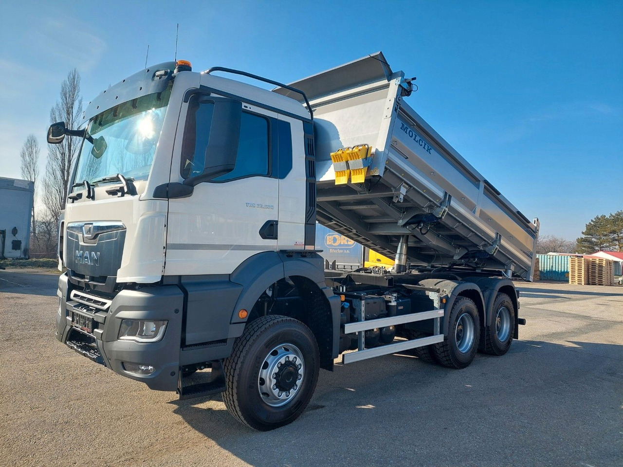 MAN TGS 35.520 6X6 BB CH - Tipper: picture 1 MAN TGS 35.520 6X6 BB CH - Tipper: picture 1