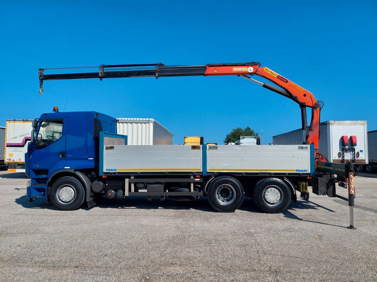 Renault Premium DXI R450.26 HR Palfinger PK 15.500 - Dropside/ Flatbed truck, Crane truck: picture 5 Renault Premium DXI R450.26 HR Palfinger PK 15.500 - Dropside/ Flatbed truck, Crane truck: picture 5
