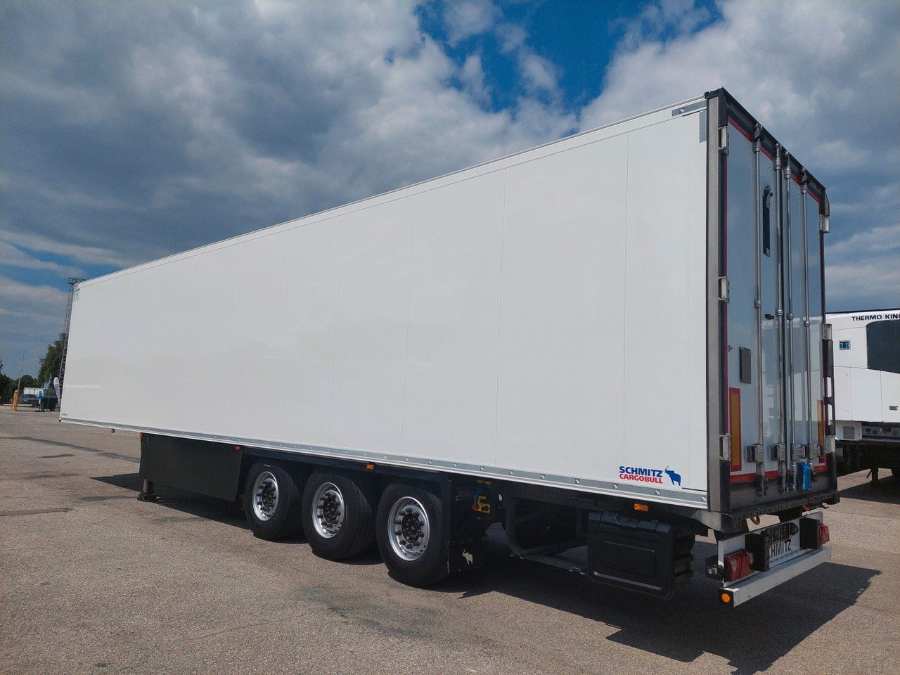 Schmitz Cargobull SKO24 ThermoKing SLXi 300 - 3 Stück - Refrigerator semi-trailer: picture 3 Schmitz Cargobull SKO24 ThermoKing SLXi 300 - 3 Stück - Refrigerator semi-trailer: picture 3