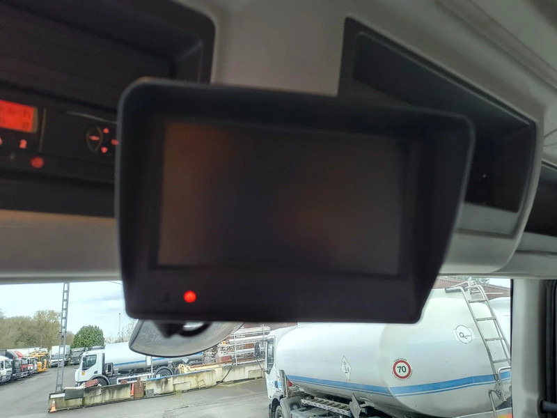 Tank truck for transportation of fuel Renault Premium 280 13500L FUEL / CARBURANT TRUCK - 4 COMP/ A LAMES: picture 18