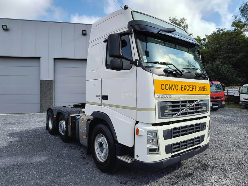 Volvo FH 13.520 6X2 - 90 TON - VOITH RETARDER - BIG AXLES - LIFTING AXLE - Tractor unit: picture 3 Volvo FH 13.520 6X2 - 90 TON - VOITH RETARDER - BIG AXLES - LIFTING AXLE - Tractor unit: picture 3