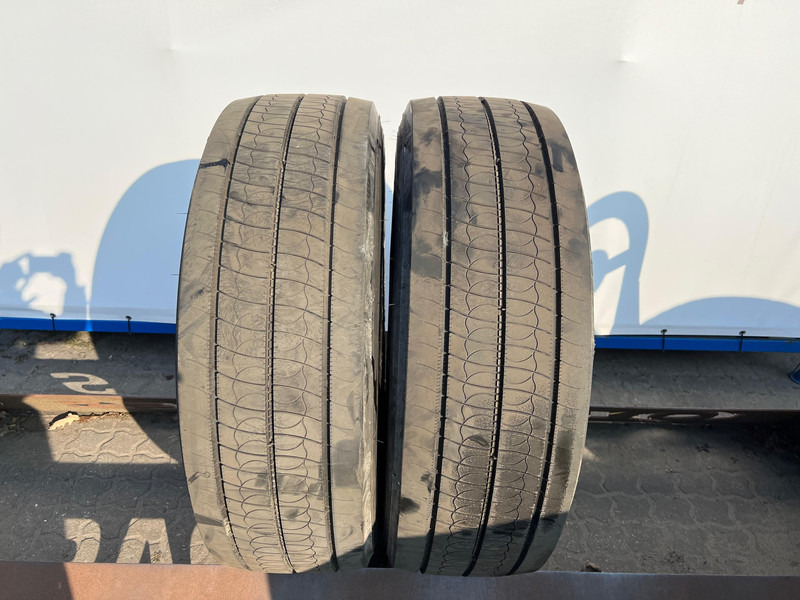 Bridgestone Bridgestone 315/70R22.5 H-STEER002 ECOPIA 156/154 M M+S 3PMSF gebruikte set - Tire for Truck: picture 1 Bridgestone Bridgestone 315/70R22.5 H-STEER002 ECOPIA 156/154 M M+S 3PMSF gebruikte set - Tire for Truck: picture 1