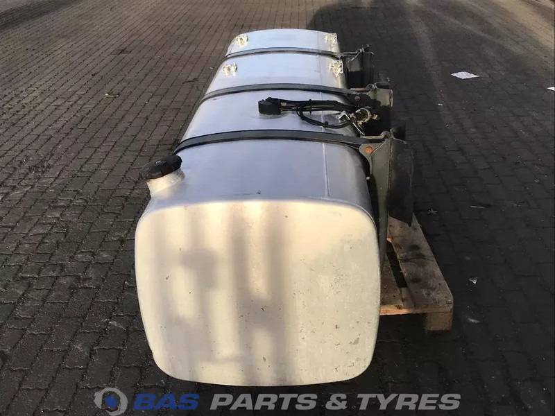 DAF Brandstoftank DAF 845 Liter 1904724 - Fuel tank for Truck: picture 2 DAF Brandstoftank DAF 845 Liter 1904724 - Fuel tank for Truck: picture 2