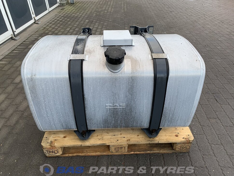 DAF - Fuel tank for Truck: picture 1 DAF - Fuel tank for Truck: picture 1