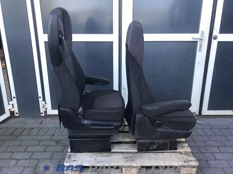 DAF XF106 Stoelen set DAF 1844320 - Seat for Truck: picture 4 DAF XF106 Stoelen set DAF 1844320 - Seat for Truck: picture 4