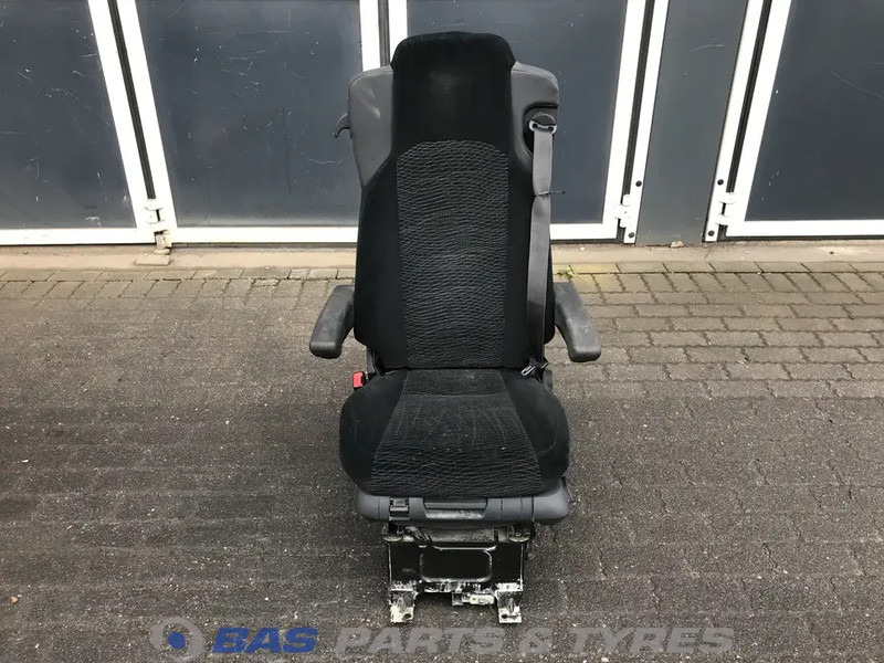 Mercedes-Benz Actros MP4 Bestuurdersstoel Mercedes A 960 910 27 02 - Seat for Truck: picture 1 Mercedes-Benz Actros MP4 Bestuurdersstoel Mercedes A 960 910 27 02 - Seat for Truck: picture 1