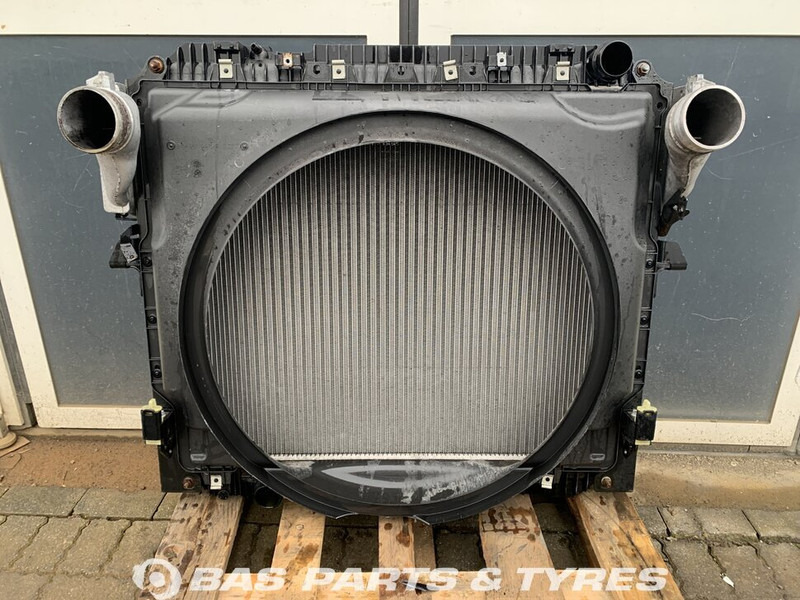 Mercedes-Benz Actros MP4 Koelerpakket Mercedes OM470LA 395 A 960 500 00 02 - Radiator for Truck: picture 1 Mercedes-Benz Actros MP4 Koelerpakket Mercedes OM470LA 395 A 960 500 00 02 - Radiator for Truck: picture 1