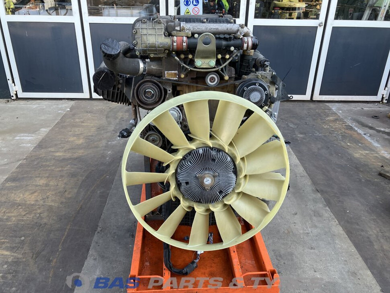 Mercedes-Benz Actros MP4 Motor Mercedes OM471.926 420 A 002 010 65 00 - Engine for Truck: picture 2 Mercedes-Benz Actros MP4 Motor Mercedes OM471.926 420 A 002 010 65 00 - Engine for Truck: picture 2