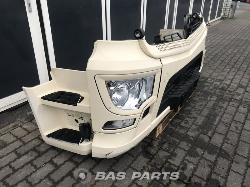 Mercedes-Benz Actros MP4 - Bumper for Truck: picture 3 Mercedes-Benz Actros MP4 - Bumper for Truck: picture 3