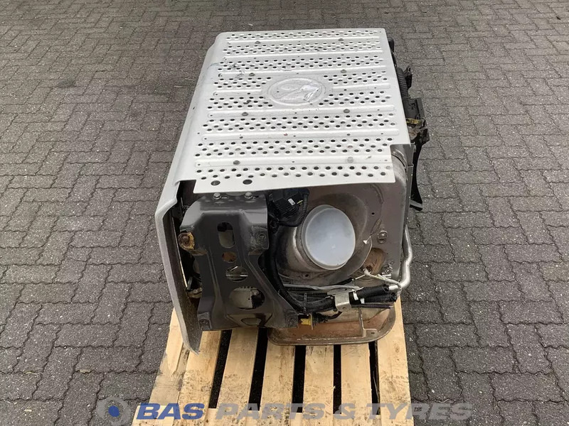 Mercedes-Benz Actros MP4 - Exhaust system for Truck: picture 2 Mercedes-Benz Actros MP4 - Exhaust system for Truck: picture 2