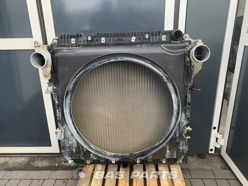 Mercedes-Benz Antos MP4 Koelerpakket Mercedes OM470LA 395 A 960 500 00 02 - Radiator for Truck: picture 1 Mercedes-Benz Antos MP4 Koelerpakket Mercedes OM470LA 395 A 960 500 00 02 - Radiator for Truck: picture 1