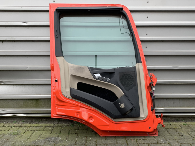 Mercedes-Benz Arocs - Door and parts for Truck: picture 2 Mercedes-Benz Arocs - Door and parts for Truck: picture 2