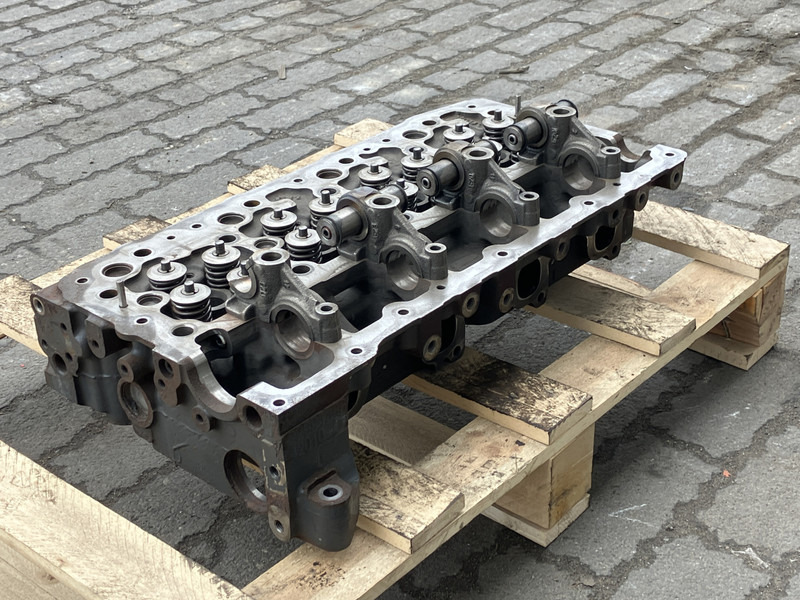 Renault - Cylinder block for Truck: picture 2 Renault - Cylinder block for Truck: picture 2