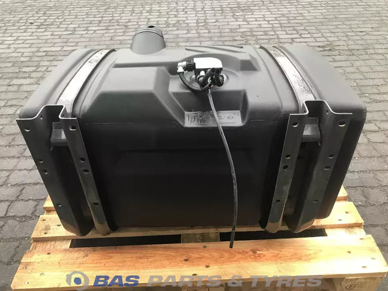 Renault - Fuel tank for Truck: picture 3 Renault - Fuel tank for Truck: picture 3
