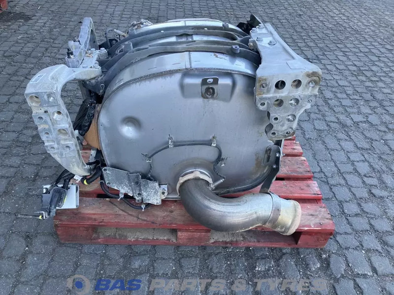 Renault - Muffler for Truck: picture 3 Renault - Muffler for Truck: picture 3
