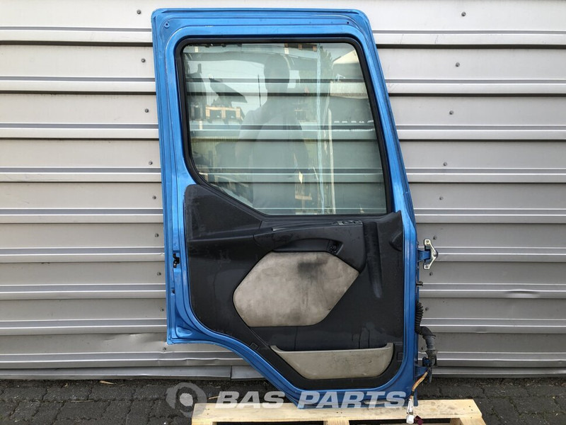 Renault Premium Euro 3 Portier Links Renault 5600464823 - Door and parts for Truck: picture 2 Renault Premium Euro 3 Portier Links Renault 5600464823 - Door and parts for Truck: picture 2