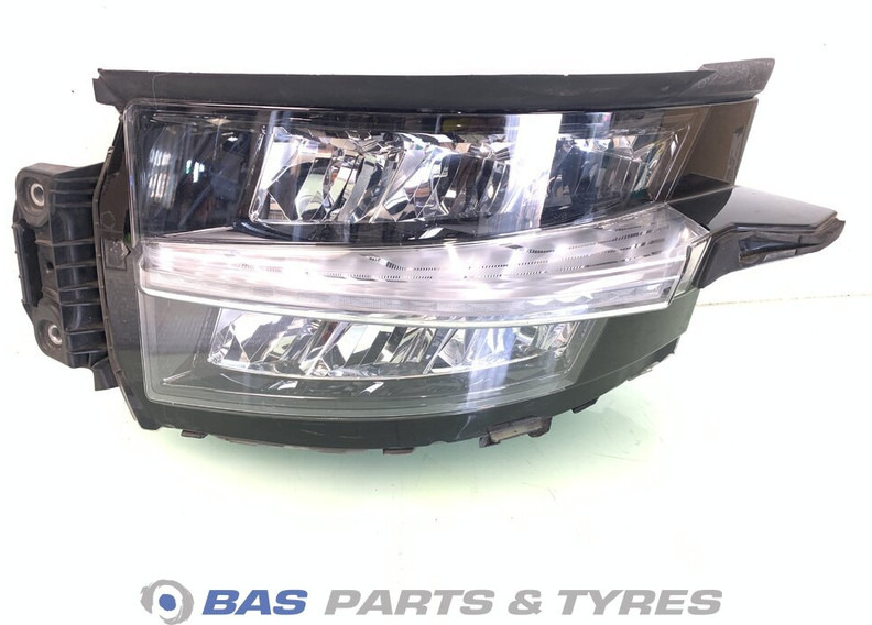 Renault T-Serie Evolution Koplamp Links 7423645386 - Headlight for Truck: picture 1 Renault T-Serie Evolution Koplamp Links 7423645386 - Headlight for Truck: picture 1