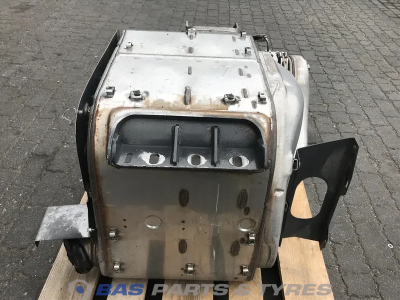 Renault Uitlaatdemper Renault 7421750067 - Muffler for Truck: picture 4 Renault Uitlaatdemper Renault 7421750067 - Muffler for Truck: picture 4