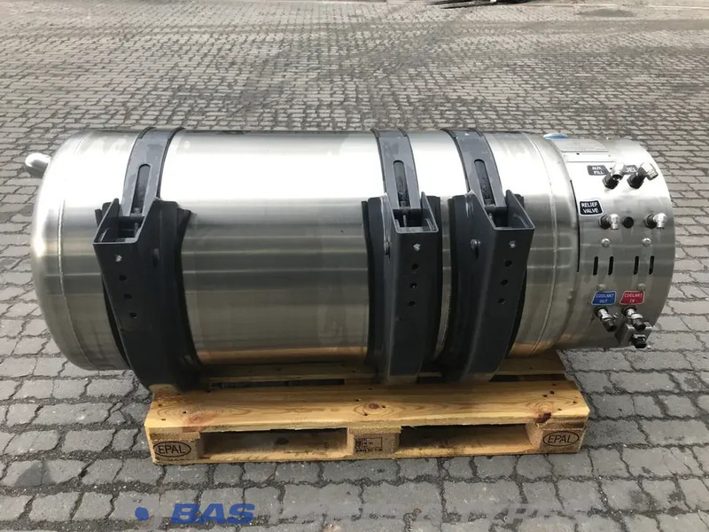 Scania LNG tank Scania 352 Liter 1776103 - Fuel tank for Truck: picture 3 Scania LNG tank Scania 352 Liter 1776103 - Fuel tank for Truck: picture 3