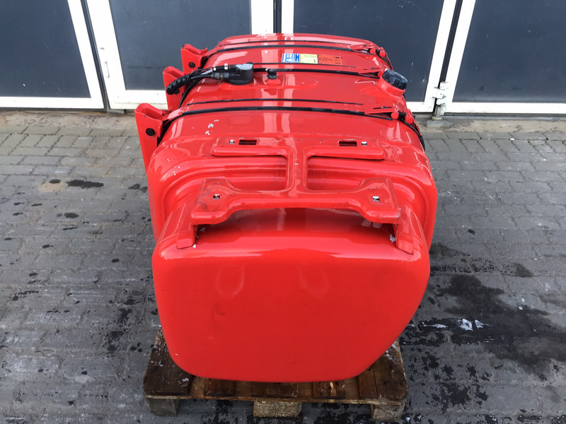 Scania - Fuel tank for Truck: picture 2 Scania - Fuel tank for Truck: picture 2