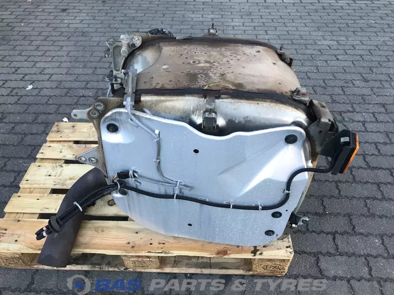 Scania Uitlaatdemper Scania 2521074 - Exhaust system for Truck: picture 3 Scania Uitlaatdemper Scania 2521074 - Exhaust system for Truck: picture 3