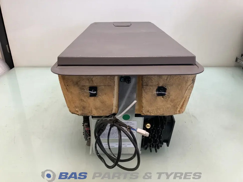 Scania R-Serie NextGen Koelkast Scania 30 Liter 2706544 - Spare parts for Truck: picture 3 Scania R-Serie NextGen Koelkast Scania 30 Liter 2706544 - Spare parts for Truck: picture 3