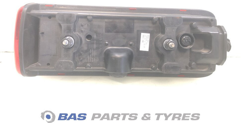 Volvo Achterlicht Rechts Volvo 21735299 - Tail light for Truck: picture 2 Volvo Achterlicht Rechts Volvo 21735299 - Tail light for Truck: picture 2
