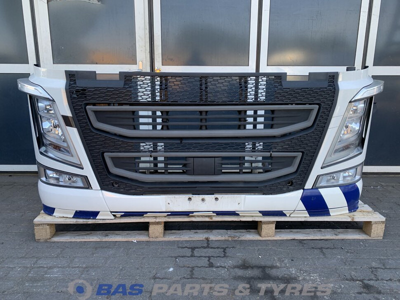 Volvo FH4 - Bumper for Truck: picture 1 Volvo FH4 - Bumper for Truck: picture 1