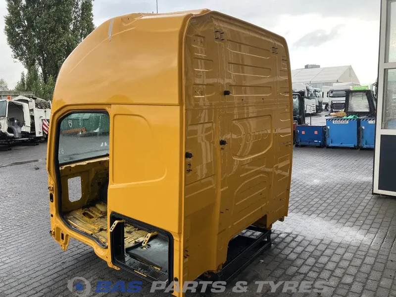 Volvo FH4 Volvo Globetrotter XL L2H3 82271702 - Cab and interior for Truck: picture 4 Volvo FH4 Volvo Globetrotter XL L2H3 82271702 - Cab and interior for Truck: picture 4