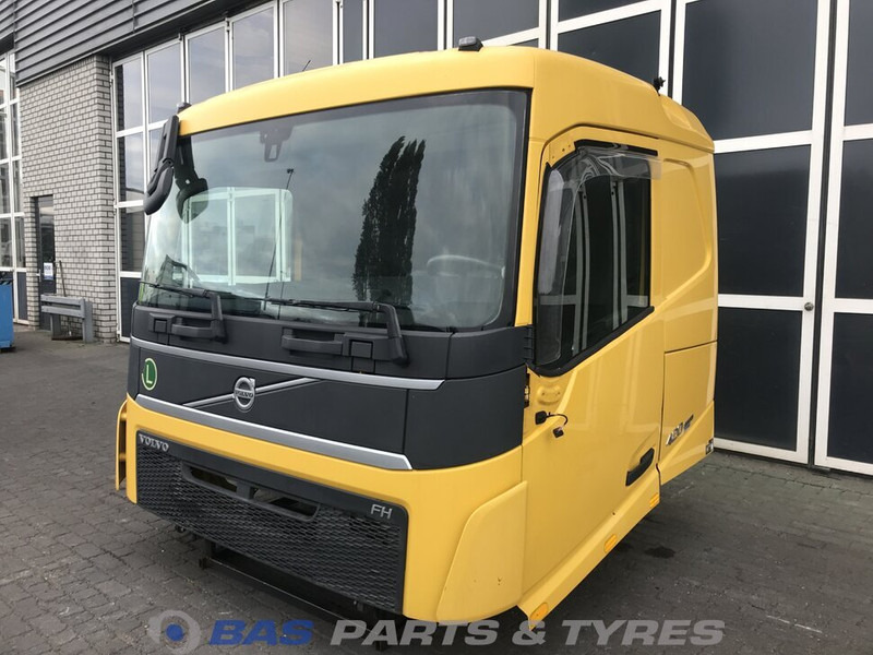 Volvo FH4 Volvo Sleeper Cab L2H1 - Cab and interior for Truck: picture 1 Volvo FH4 Volvo Sleeper Cab L2H1 - Cab and interior for Truck: picture 1
