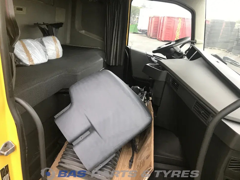 Volvo FH4 Volvo Sleeper Cab L2H1 - Cab and interior for Truck: picture 5 Volvo FH4 Volvo Sleeper Cab L2H1 - Cab and interior for Truck: picture 5