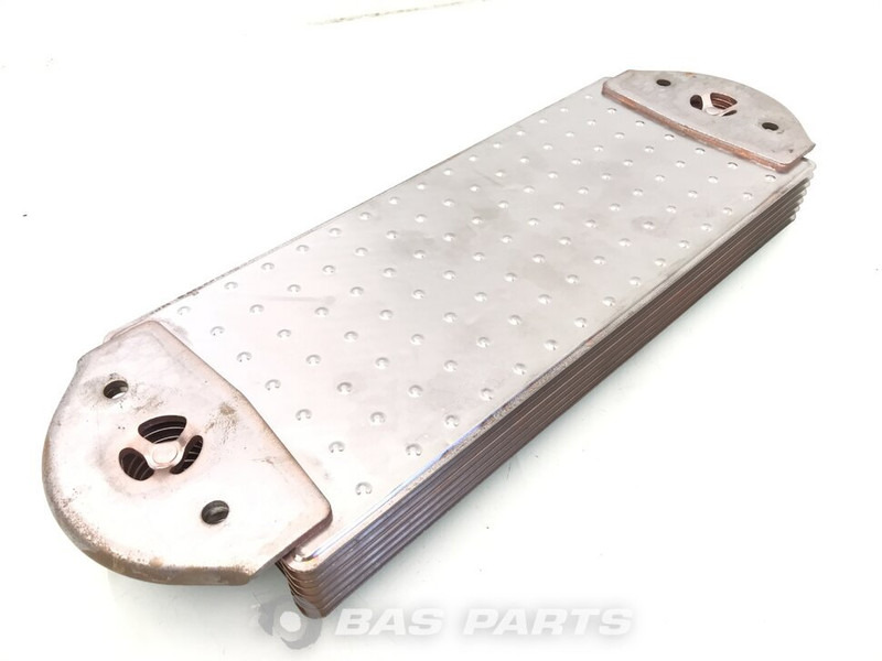 Volvo - Oil cooler for Truck: picture 2 Volvo - Oil cooler for Truck: picture 2