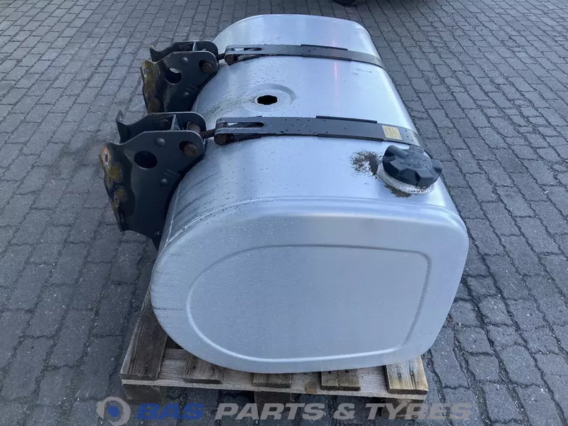 Volvo - Fuel tank for Truck: picture 4 Volvo - Fuel tank for Truck: picture 4