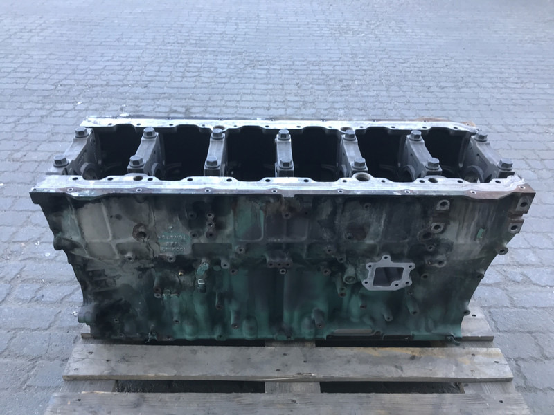 Volvo - Engine and parts for Truck: picture 1 Volvo - Engine and parts for Truck: picture 1