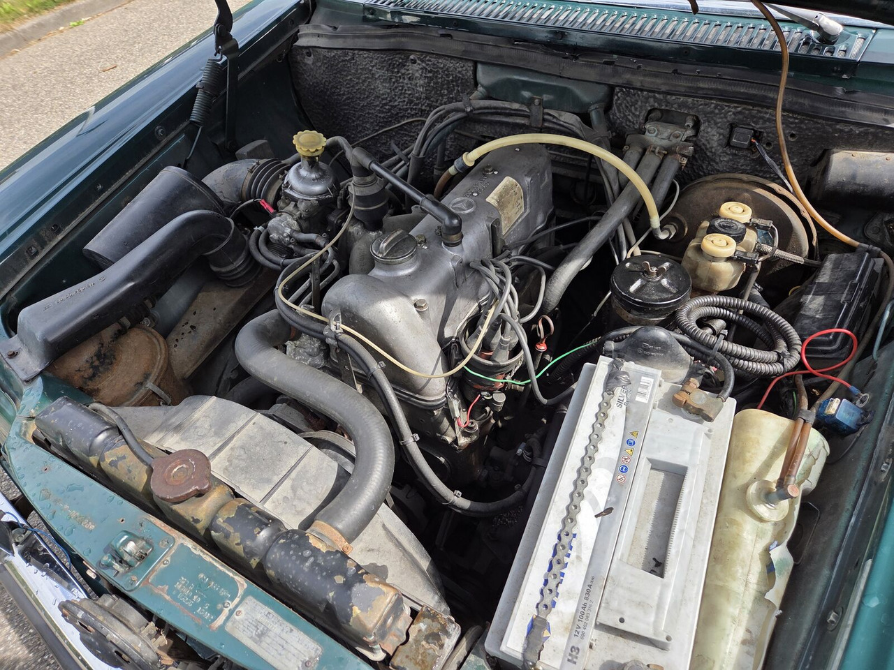 Car Mercedes-Benz 220 (W115) auto: picture 14 Car Mercedes-Benz 220 (W115) auto: picture 14