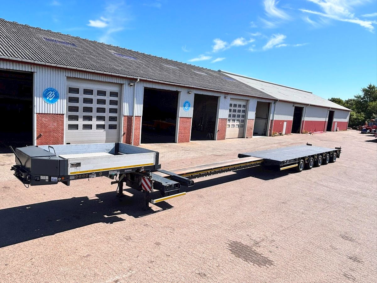 Goldhofer STZ-MPA-5 - Low loader semi-trailer: picture 1 Goldhofer STZ-MPA-5 - Low loader semi-trailer: picture 1